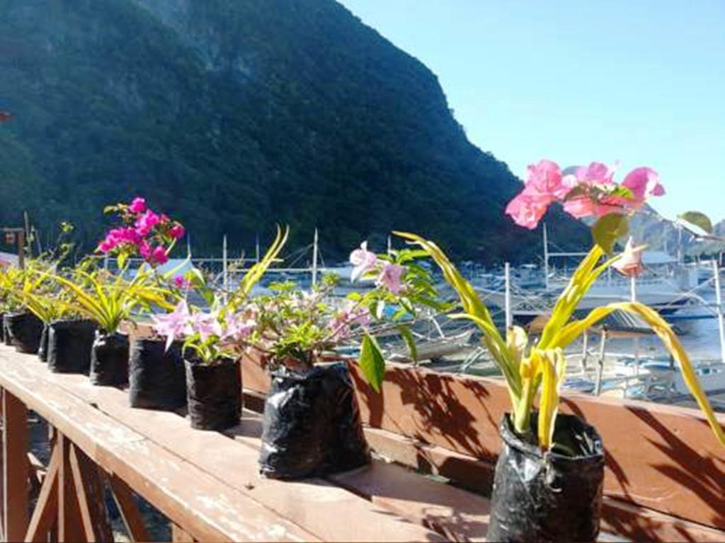 Dayunan Tourist Inn El Nido Exterior foto