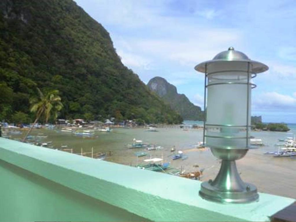 Dayunan Tourist Inn El Nido Exterior foto